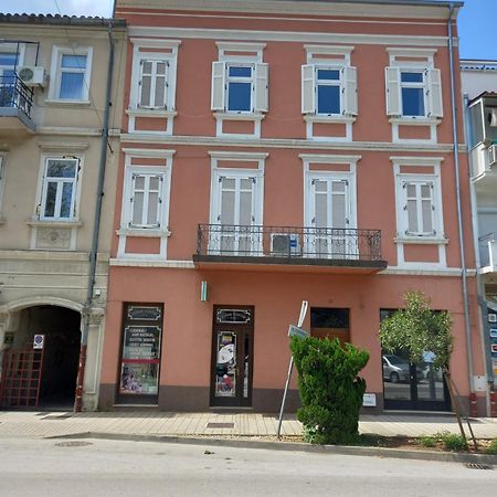 Apartmani Iris i Ana Crikvenica Bagian luar foto