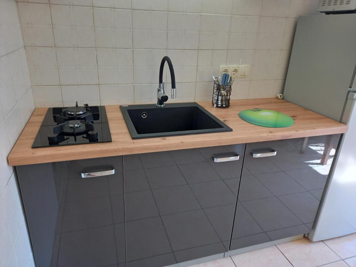 Apartmani Iris i Ana Crikvenica Bagian luar foto