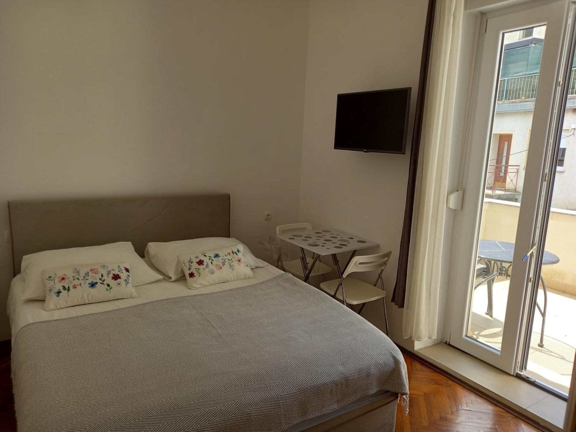 Apartmani Iris i Ana Crikvenica Bagian luar foto