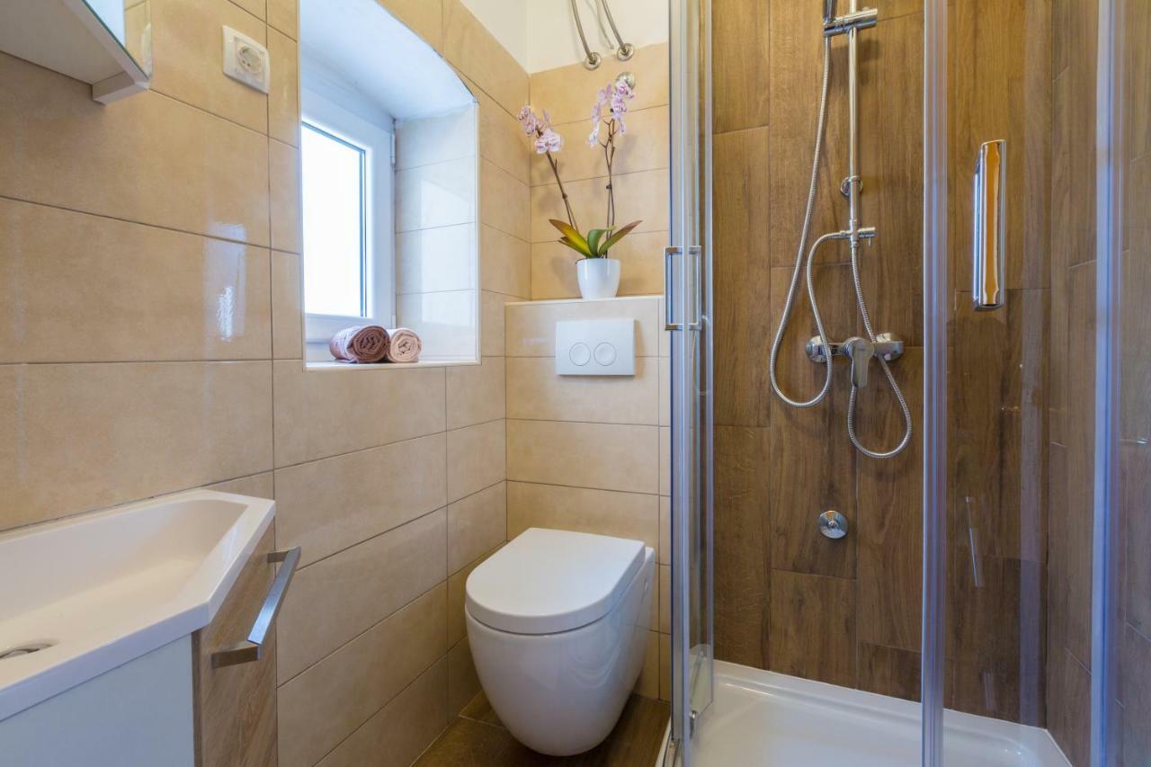 Apartmani Iris i Ana Crikvenica Bagian luar foto